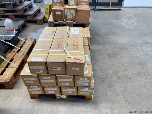 Vertikales Bearbeitungszentrum Chiron FZ 08 five axis precision