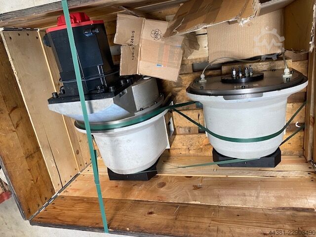 Vertikales Bearbeitungszentrum Chiron FZ 08 five axis precision