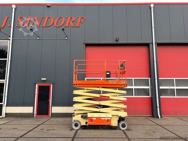 Scherenhebebühne JLG 3246 ES