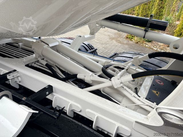 Concrete pump truck MAN TGS 41.470 8x4 EURO6 PUMI CIFA MAGNUM MK28L