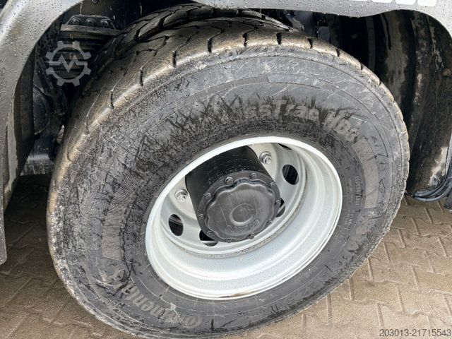 Concrete pump truck MAN TGS 41.470 8x4 EURO6 PUMI CIFA MAGNUM MK28L