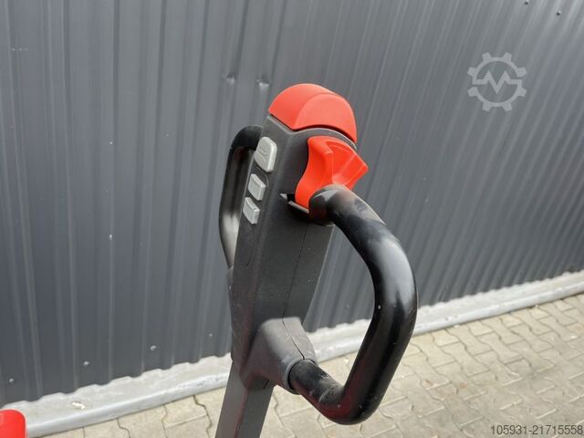 Electric Pallet Truck Linde MT15