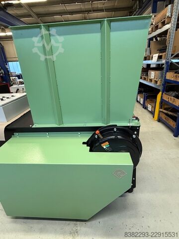 Wood shredder / Shredder RÖSSLER MHR830 ecoline
