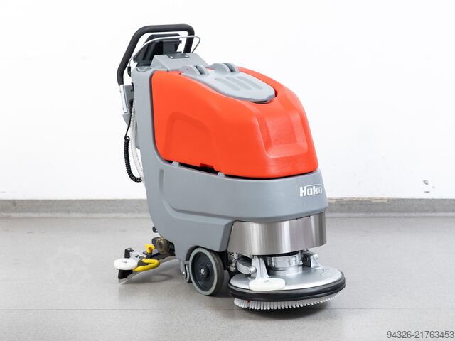 Hako Scrubmaster B30 NEW BATTERIES Hako Scrubmaster B30 TB430 - 2021y - 110h
