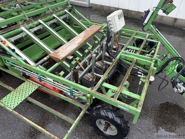 Basrijs P165/5 IH lettuce planting machine self propelled  5 rows BASRIJS P165-5-IH