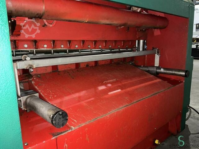 Press brakes Dofém LVH-34, 1300x3mm Press+Shear-combi 1990