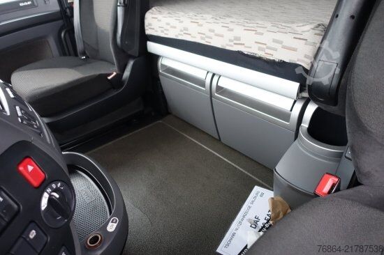 Logging truck DAF XF 510 MIT PENZ LADEKRAN 15Z8.70 INKL. HOLZGREIFER 6X4