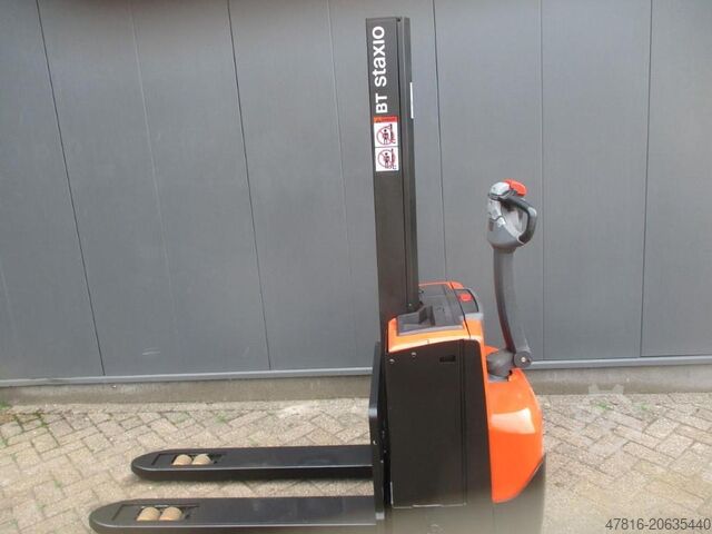 Pallet stacker BT SWE 080L