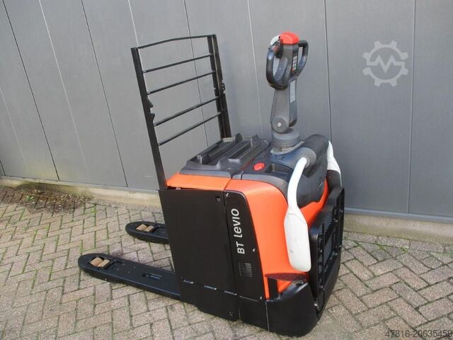 Pallet truck TOYOTA LPE250