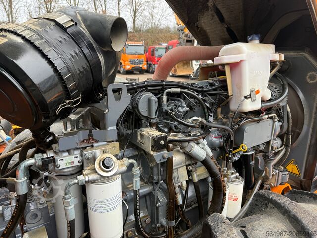 Walzenzug HAMM 3520 HT P Stampffuß Walzenzug Klima