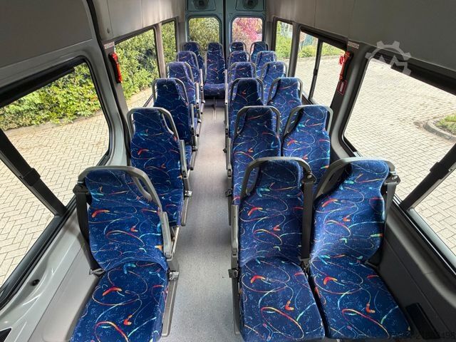Motor coach VOLKSWAGEN Crafter 2.5 Tdi 120 Reisebus 20 Sitze Dachklima