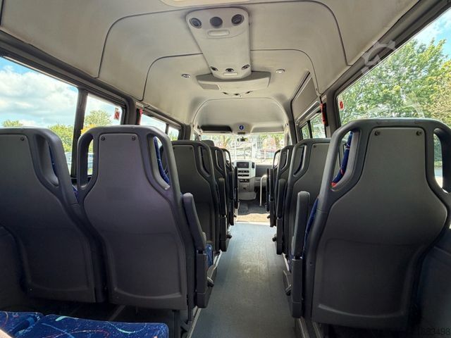 Motor coach VOLKSWAGEN Crafter 2.5 Tdi 120 Reisebus 20 Sitze Dachklima