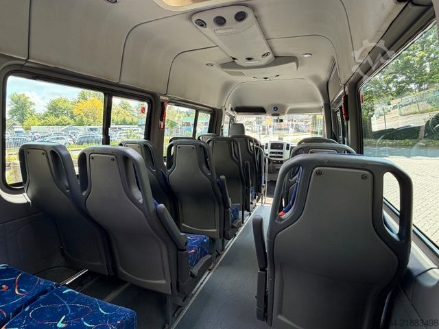 Motor coach VOLKSWAGEN Crafter 2.5 Tdi 120 Reisebus 20 Sitze Dachklima