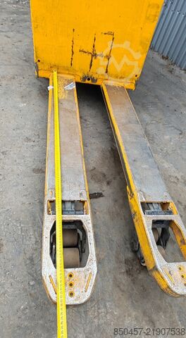 Electric Pallet Trucks Jungheinrich ERE225 1400mm/ 465ah/ 4pc in stock