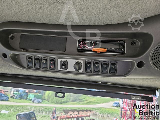 Traktor Challenger MT 755 E