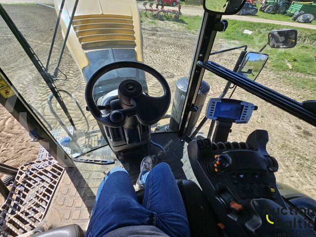 Traktor Challenger MT 755 E