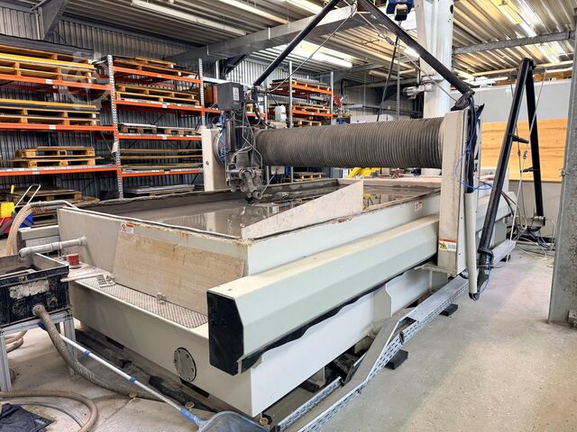Waterjet cutting machine OMAX 60120