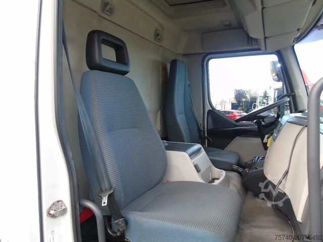 Koffer Volvo FL 12.240 + LIFT + EURO 5