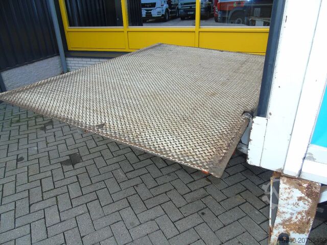 Koffer Volvo FL 12.240 + LIFT + EURO 5