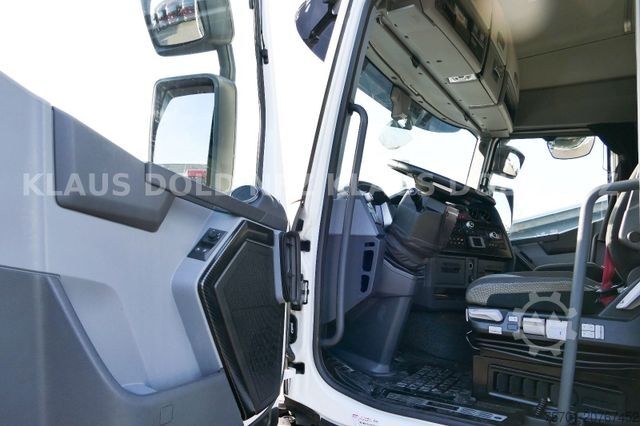 Refrigerated truck RENAULT T 430 Kühlkoffer Carrier Vollluft LBW Euro 6