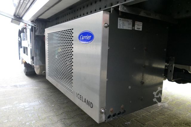 Refrigerated truck RENAULT T 430 Kühlkoffer Carrier Vollluft LBW Euro 6