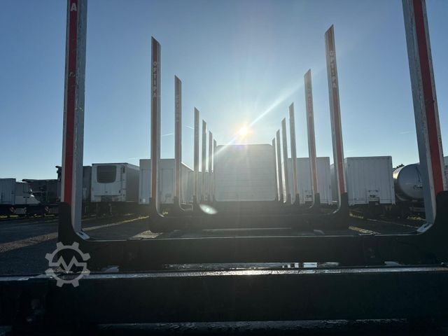 Holztransport Auflieger PAVIC Holzauflieger mit Schemel und Rungen