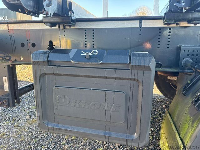 Holztransport Auflieger PAVIC Holzauflieger mit Schemel und Rungen