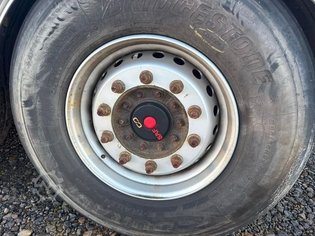 Holztransport Auflieger PAVIC Holzauflieger mit Schemel und Rungen