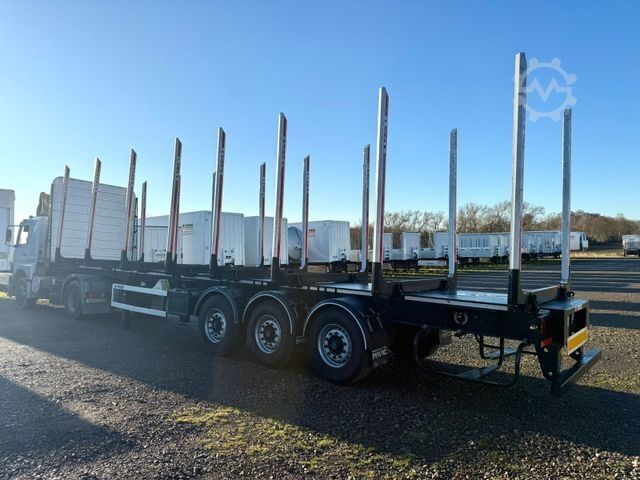 Holztransport Auflieger PAVIC Holzauflieger mit Schemel und Rungen