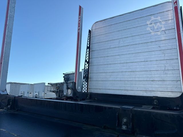 Holztransport Auflieger PAVIC Holzauflieger mit Schemel und Rungen