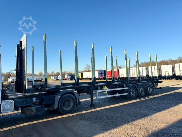 Holztransport Auflieger PAVIC Holzauflieger mit Schemel und Rungen
