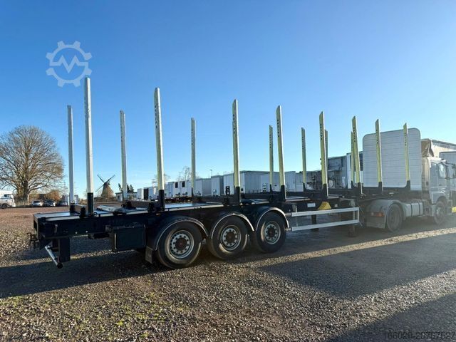 Holztransport Auflieger PAVIC Holzauflieger mit Schemel und Rungen