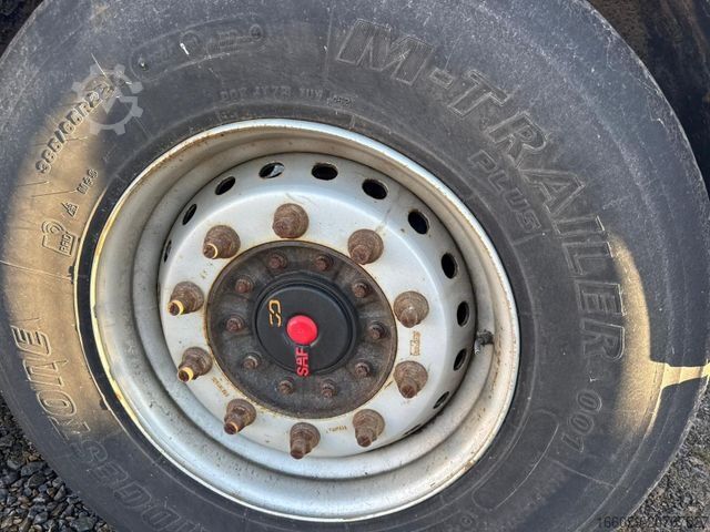 Holztransport Auflieger PAVIC Holzauflieger mit Schemel und Rungen