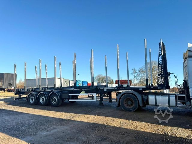 Holztransport Auflieger PAVIC Holzauflieger mit Schemel und Rungen