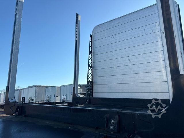 Holztransport Auflieger PAVIC Holzauflieger mit Schemel und Rungen