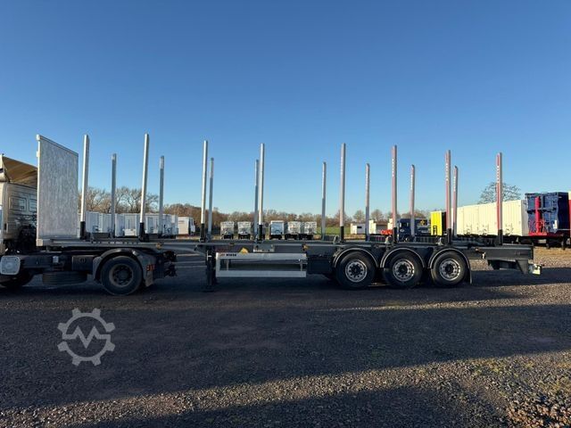 Holztransport Auflieger BENALU Timberliner Holzauflieger mit Schemel und Rungen