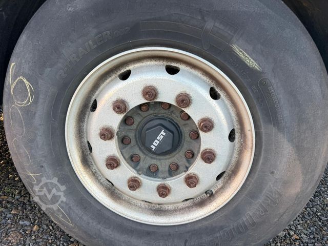 Holztransport Auflieger BENALU Timberliner Holzauflieger mit Schemel und Rungen