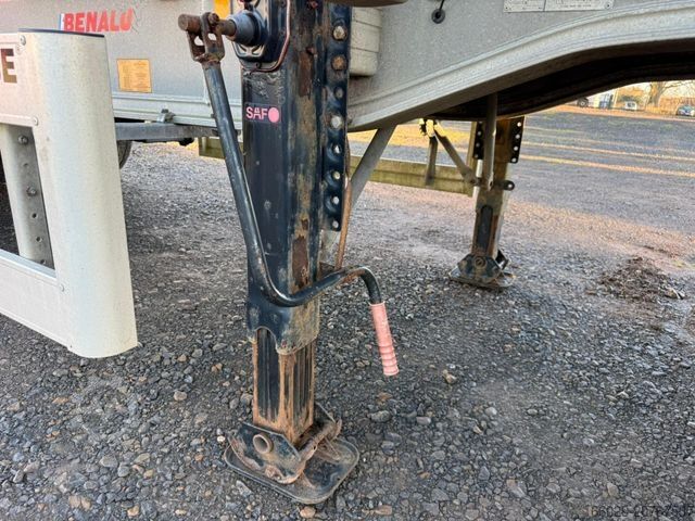 Holztransport Auflieger BENALU Timberliner Holzauflieger mit Schemel und Rungen