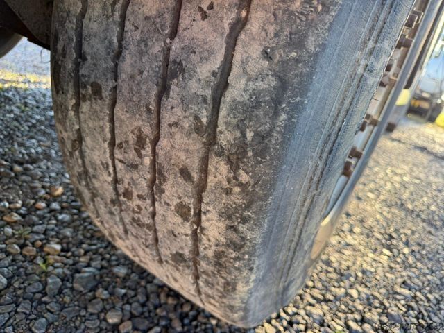 Holztransport Auflieger PAVIC Holzauflieger mit Schemel und Rungen