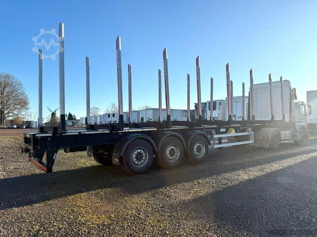 Holztransport Auflieger PAVIC Holzauflieger mit Schemel und Rungen