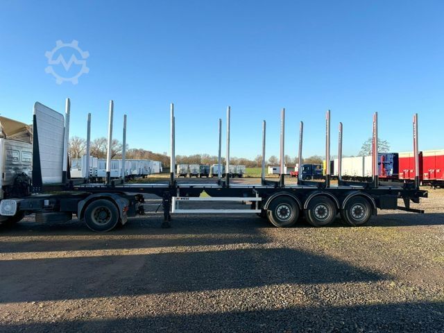 Holztransport Auflieger PAVIC Holzauflieger mit Schemel und Rungen