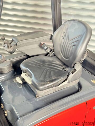 Electric 3-wheeler Linde E16-01 - Freihub - Batterie 94% - Service Neu