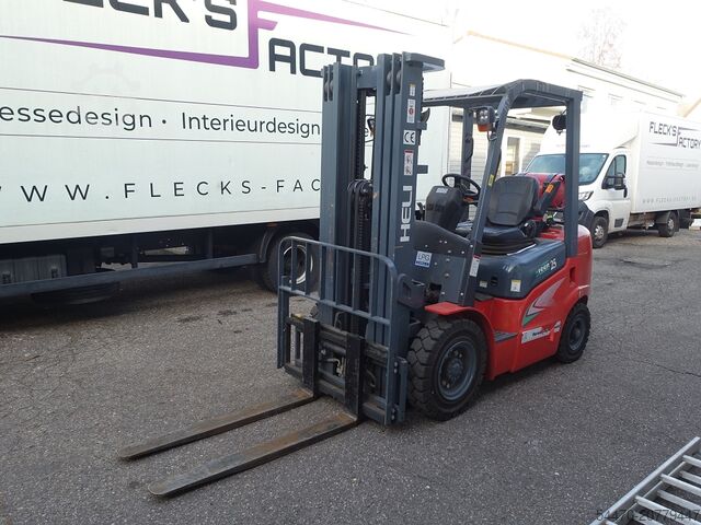 Gas-Gabelstapler HELI CPYD 25