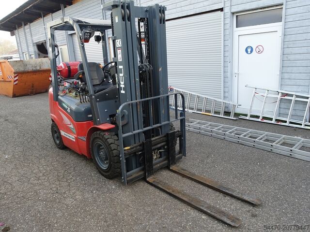 Gas-Gabelstapler HELI CPYD 25