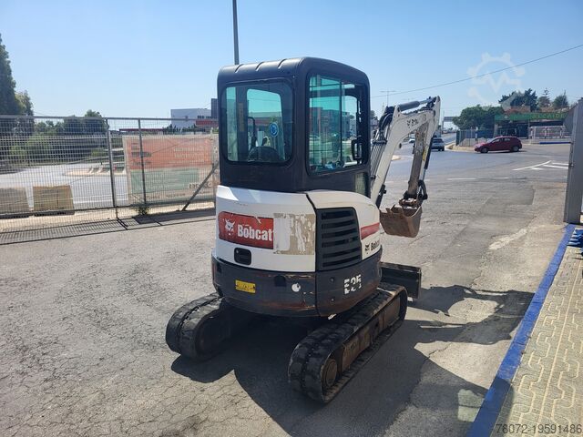Mini excavator Bobcat E25