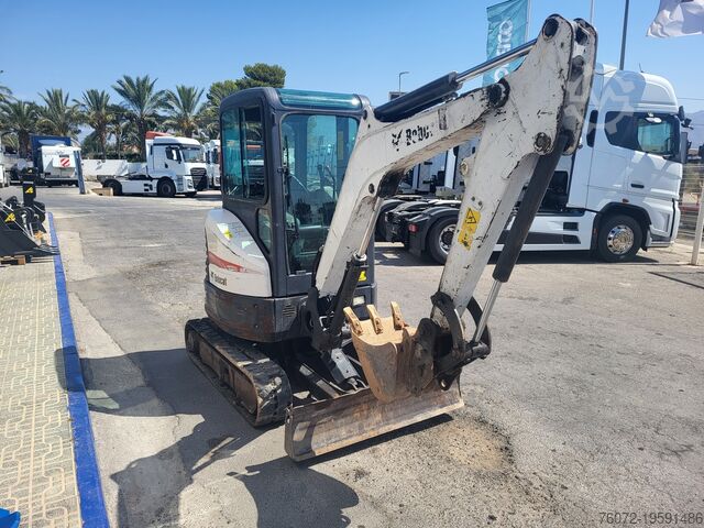 Mini excavator Bobcat E25