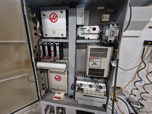 Vertikales Bearbeitungszentrum Haas VF3