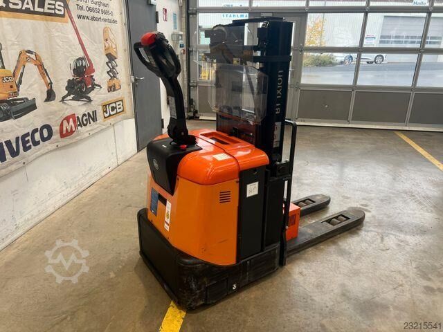 Toyota SPE 125 / nur 378h ! / Batterie 2025 / HH:3.35m Toyota SPE 125 / nur 378h ! / Batterie 2025 / HH:3.35m