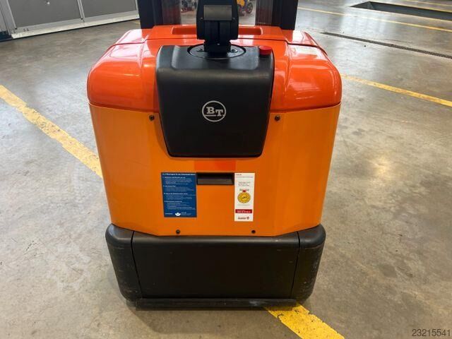 Toyota SPE 125 / nur 378h ! / Batterie 2025 / HH:3.35m Toyota SPE 125 / nur 378h ! / Batterie 2025 / HH:3.35m