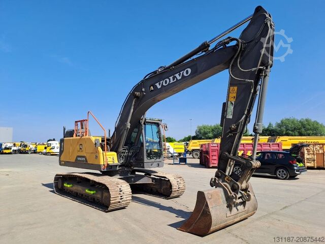 Crawler excavator Volvo EC 220 EL